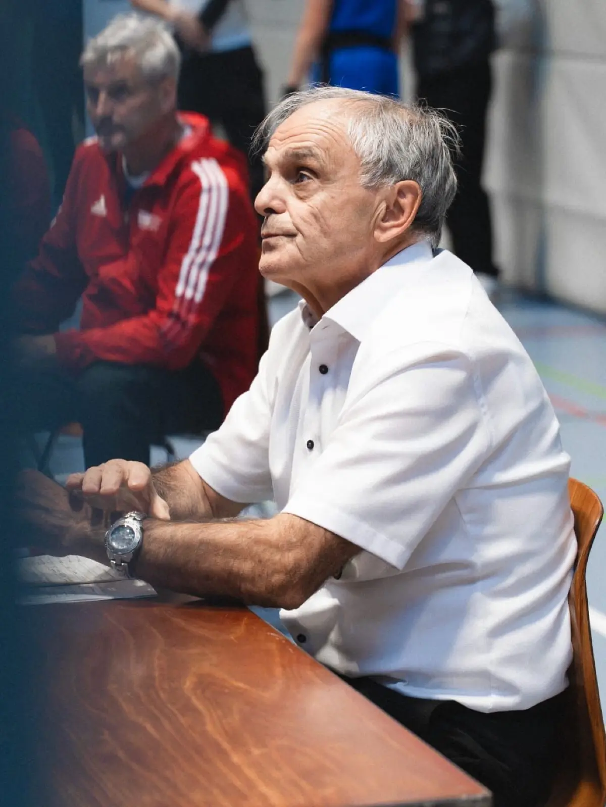 Giovanni Del Regno war bei seinem ersten Einsatz als Kampfrichter hochkonzentriert.