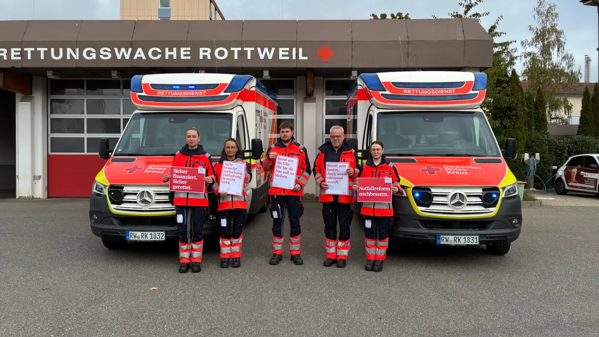 In ganz Baden-Württemberg setzen die Rettungswachen ein sichtbares Zeichen für die Zukunft der Notfallrettung.