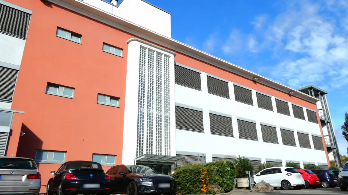 Das Lahrer Jobcenter im Nestler Carrée ist Anlaufstelle für Menschen, die Anspruch auf das sogenannte Grundsicherungsgeld haben oder Hilfe bei der Wiedereingliederung in den Arbeitsmarkt brauchen.