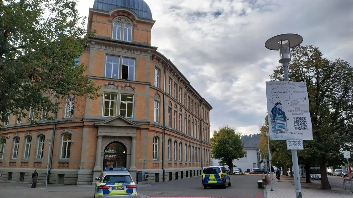 Hohenbergschule in Albstadt: Hier kam es am Dienstagmorgen zu eienm Angriff.