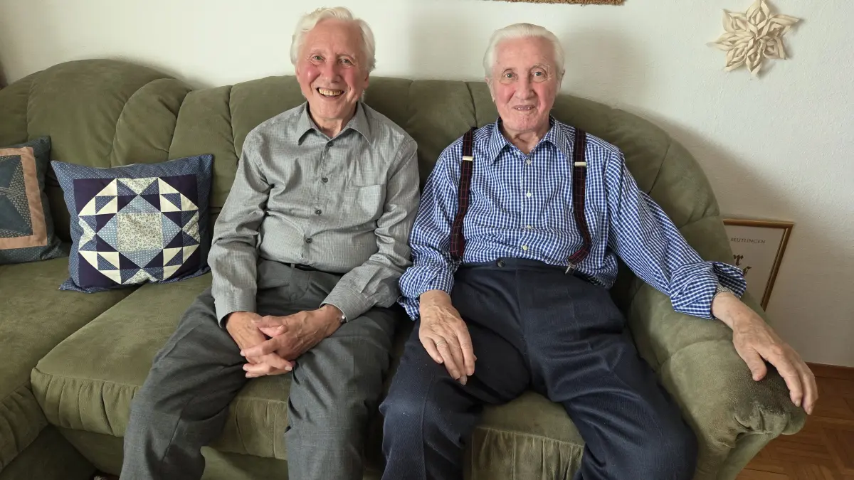 Zwillingsbrüder Reinhard und Werner Heinzel (v. l. n. r.)