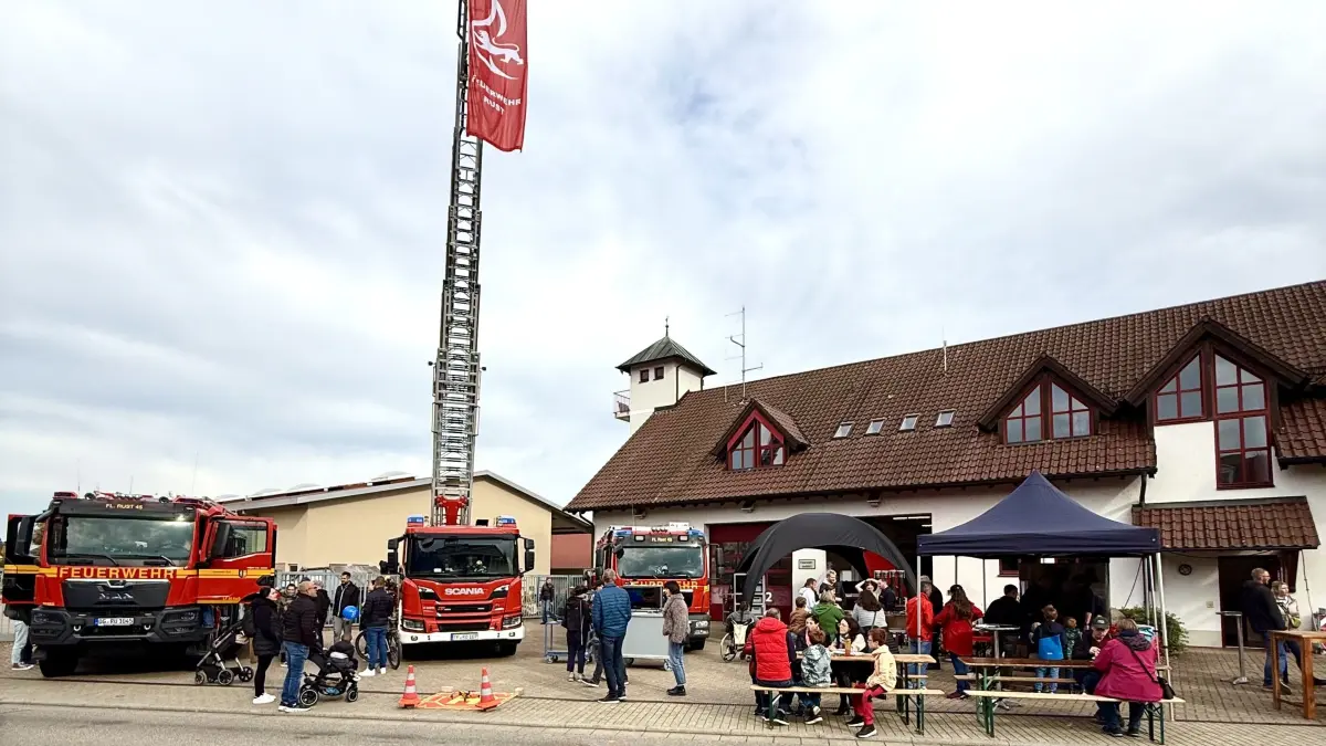 Im Gewerbegebiet wird sich auch die Ruster Feuerwehr wieder präsentieren.