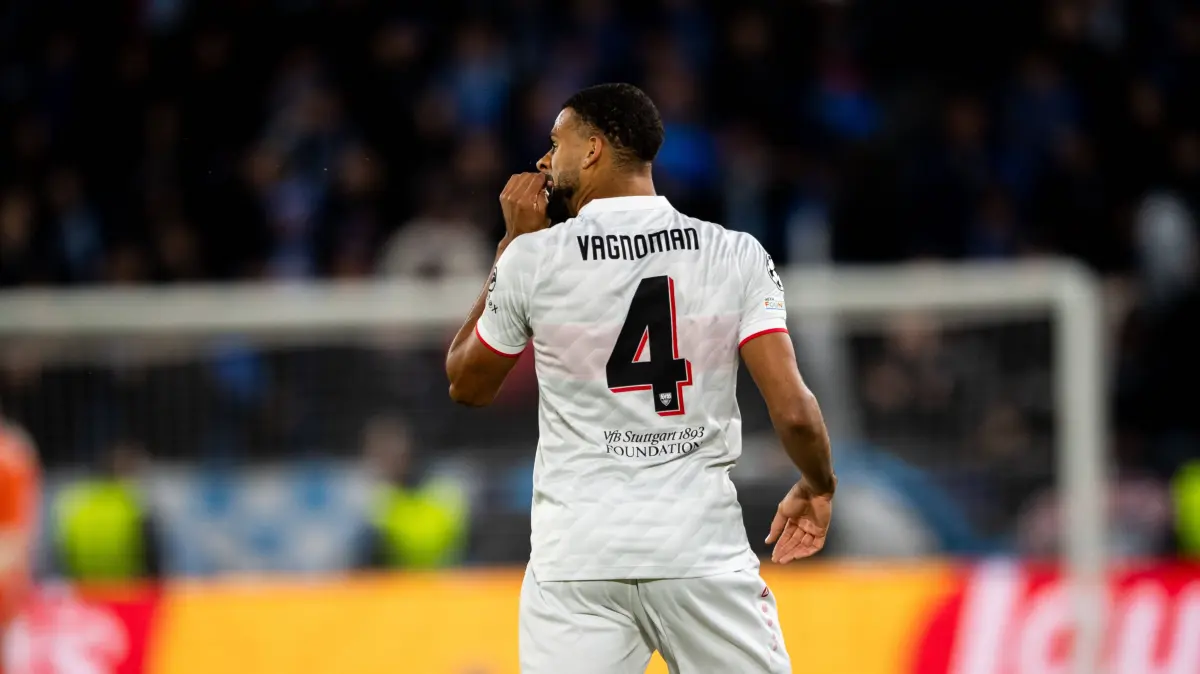 ŠK Slovan Bratislava vs. VfB Stuttgart: 14.10.2026: Champions League, 2. Spieltag, Å K Slovan Bratislava vs. VfB Stuttgart im Å tadion Tehelnà pole/Narodný futbalový Åtadion Josha Vagnoman VfB close von hinten mit der 4 WICHTIGER HINWEIS: Gemäß den Vorgaben des DFB und der DFL ist es untersagt, in dem Stadion und/oder vom Spiel angefertigte Fotoaufnahmen in Form von Sequenzbildern und/oder videoähnlichen Fotostrecken zu verwerten bzw. verwerten zu lassen. *** October 14, 2026, Champions League, Matchday 2, Slovan Bratislava vs. VfB Stuttgart at Tehelné Pole Stadium Josha Vagnoman National Football Stadium VfB close-up from behind with the number 4 IMPORTANT NOTICE: In accordance with DFB and DFL regulations, it is prohibited to use or allow the use of photographs taken in the stadium and/or during the game in the form of sequential images and/or video-like photo series Copyright: xJordyxFourgonx