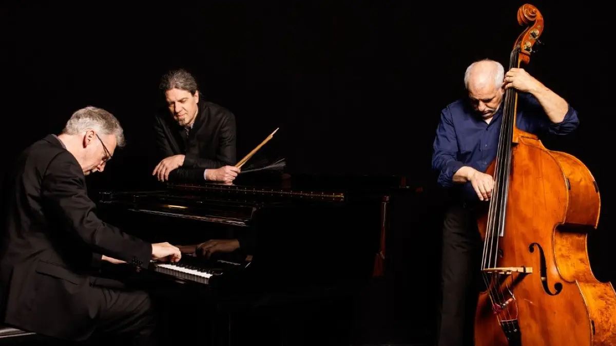 Das Helmut-Lörscher-Trio tritt in Müllheim auf.