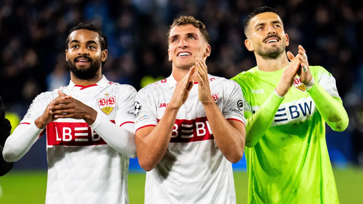 ŠK Slovan Bratislava vs. VfB Stuttgart: 14.10.2026: Champions League, 2. Spieltag, Å K Slovan Bratislava vs. VfB Stuttgart im Å tadion Tehelnà pole/Narodný futbalový Åtadion Fabian Bredlow VfB mit Lorenz Assignon VfB und Grischa Prömel VfB WICHTIGER HINWEIS: Gemäß den Vorgaben des DFB und der DFL ist es untersagt, in dem Stadion und/oder vom Spiel angefertigte Fotoaufnahmen in Form von Sequenzbildern und/oder videoähnlichen Fotostrecken zu verwerten bzw. verwerten zu lassen. *** October 14, 2026, Champions League, Matchday 2: Slovan Bratislava vs. VfB Stuttgart at Tehelné Pole National Football StadiumFabian Bredlow Stadium VfB with Lorenz Assignon VfB and Grischa Prömel VfB IMPORTANT NOTICE In accordance with DFB and DFL regulations, it is prohibited to use or allow the use of photographs taken in the stadium and/or during the match in the form of sequential images and/or video-like photo sequences Copyright: xJordyxFourgonx