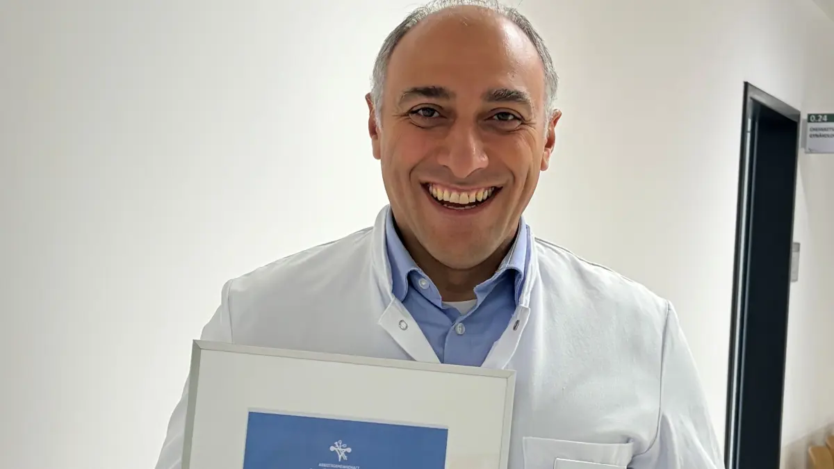 Mit dem MIC-III-Zertifikat erhält Peter Seropian die höchste Qualitätsauszeichnung in der minimalinvasiven gynäkologischen Chirurgie.