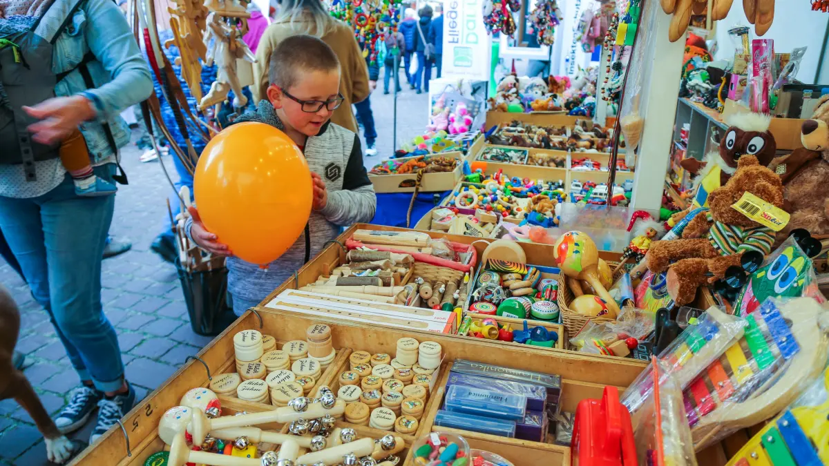 Beim Martinimarkt bieten 200 Marktbeschicker ihre Ware an.