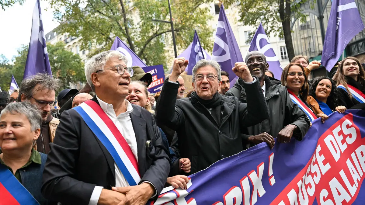 FRANCE-SOCIAL-DEMO: (FROM L) French leftist party La France Insoumise (LFI) group MP Eric Coquerel, French leftist party La France Insoumise (LFI) candidate in France's 2027 presidential election Jean-Luc Melenchon, Mayor of Saint-Denis and leftist party La France Insoumise (LFI) member Bally Bagayoko, French leftist party La France Insoumise (LFI) group MP Farida Amrani, France's left-wing party La France Insoumise (LFI) member of European Parliament Manon Aubry and French leftist party La France Insoumise (LFI) group MP Claire Lejeune attend a demonstration to protest against the "high cost of living", in Paris on October 17, 2026 as part of a nationwide call for mobilisation bringing together various groups expressing their anger: former "Yellow Vest", secondary school and university students, climate activists and even farmers. After weeks of student protests, France faces broader, nationwide demonstrations on October 17, 2026 over the cost of living, setting up a potentially fraught six months heading into a presidential election. A police source told AFP that authorities estimated nearly 200,000 people could take part, with 40,000 in Paris. (Photo by Matthieu RONDEL / AFP)