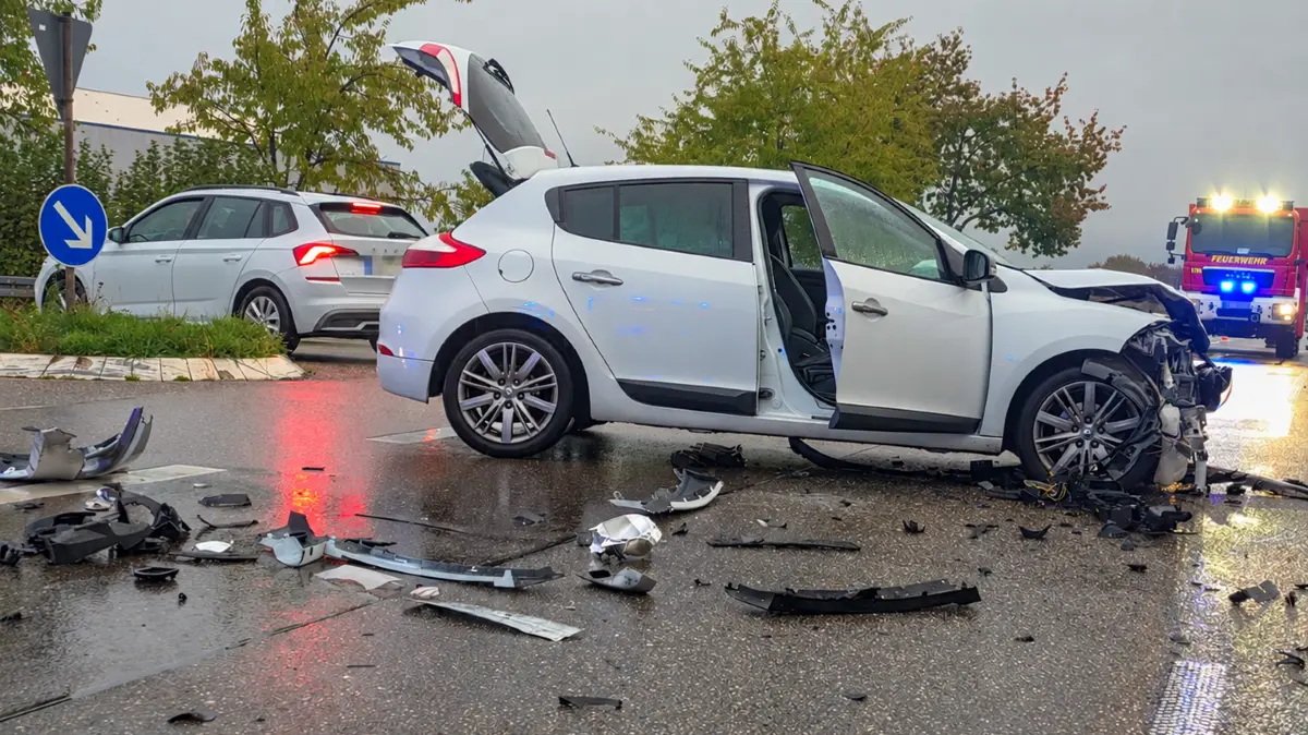 Die Unfallstelle wurde von den Einsatzkräften gesichert.