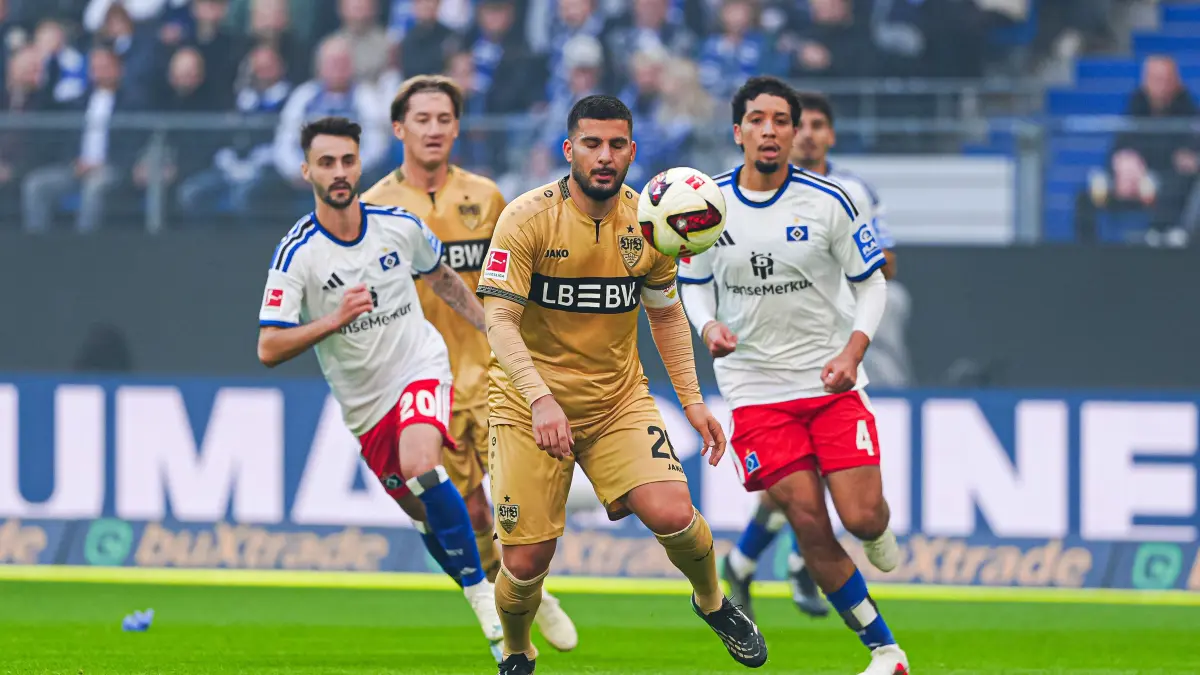 GER, Hamburger SV vs. VfB Stuttgart, Fußball, 1. Bundesliga, Spieltag 06, Saison 2026/2027, 17.10.2026: Deniz Undav (VfB Stuttgart, #26)
GER, Hamburger SV vs. VfB Stuttgart, Fußball, 1. Bundesliga, Spieltag 06, Saison 2026/2027, 17.10.2026
DFL REGULATIONS PROHIBIT ANY USE OF PHOTOGRAPHS AS IMAGE SEQUENCES AND/OR QUASI-VIDEO
Foto: Eibner-Pressefoto/Marcel von Fehrn