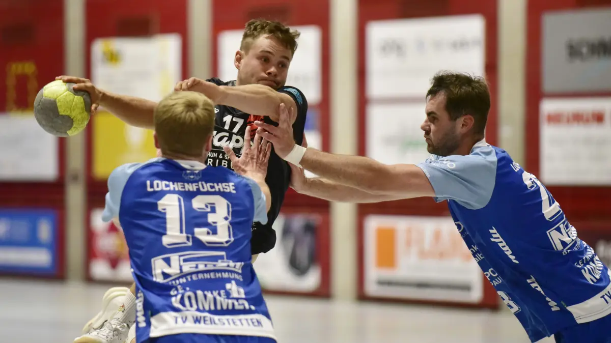 Handball TV St. Georgen (schwarz-gelb) – TV Weilstetten II (blau), 17 GEORG Jonas Hüther