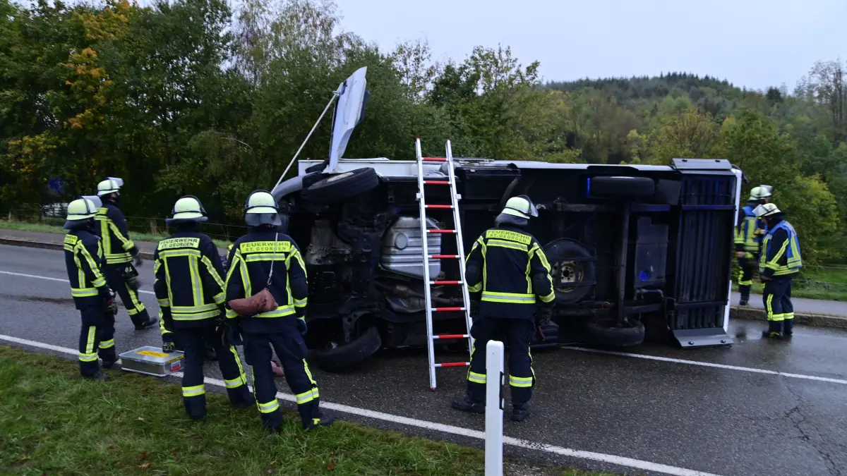 Bei St. Georgen hat eine Wohnmobil-Fahrerin die Kontrolle verloren.