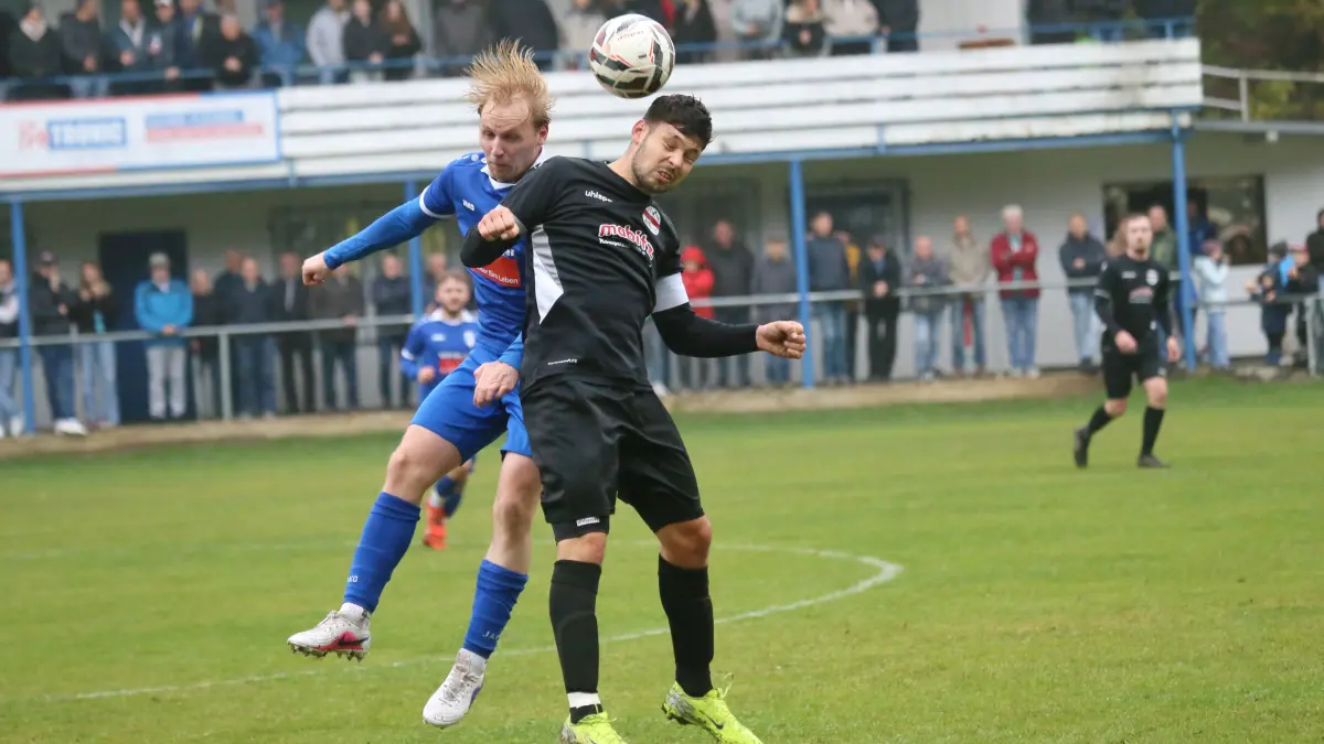Umkämpftes A2-Derby zwischen FV Bisingen und FC Steinhofen. 