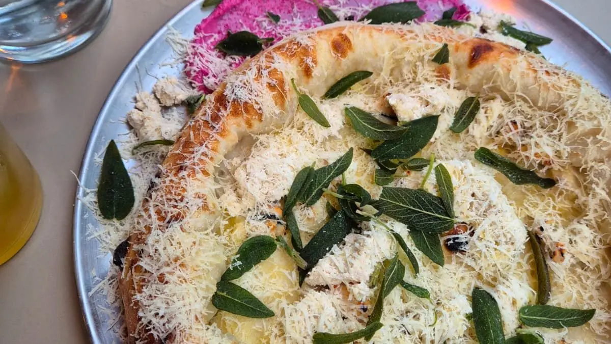 Für seine veganen Kreationen wurden der Lahrer Pizzabäcker und sein Team mehrfach ausgezeichnet.