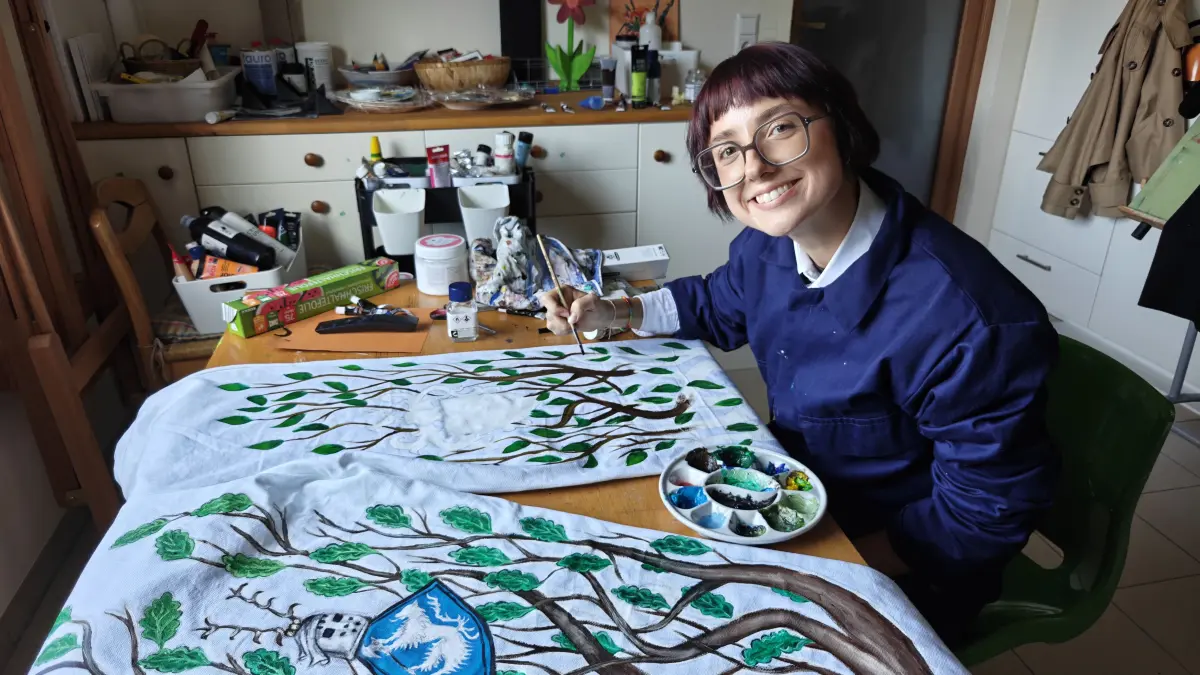 Kopf aus, Kreativität an: Lisa Koblitz hat das Malen zu ihrem Beruf gemacht. Und sie ist vor allem beim Thema Narrenkleider gefragt.