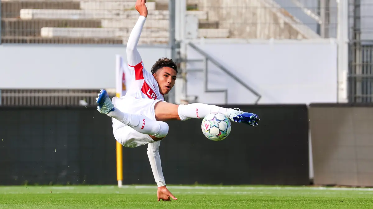 Impressionen vom Youth-League-Spiel der VfB-U19 gegen Atletico Madrid