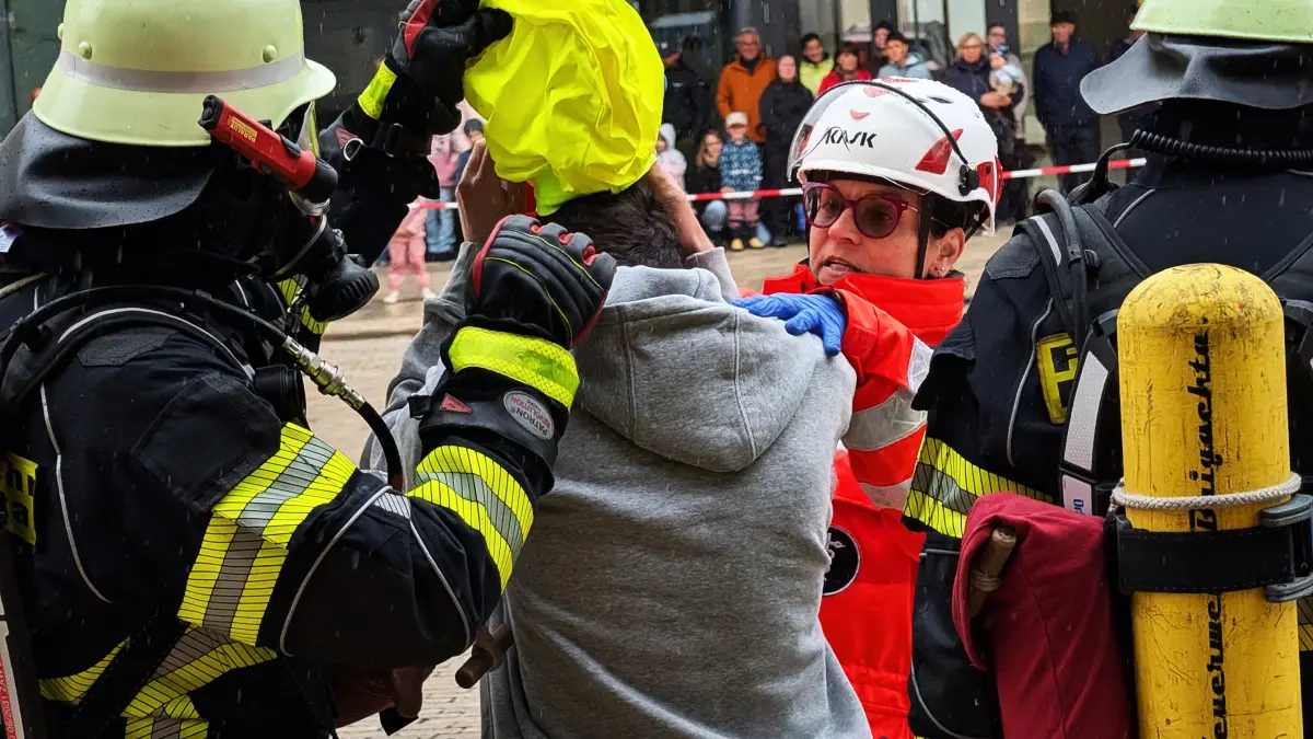Jeder "Gerettete" wird vom DRK Bad Dürrheim in Empfang genommen.