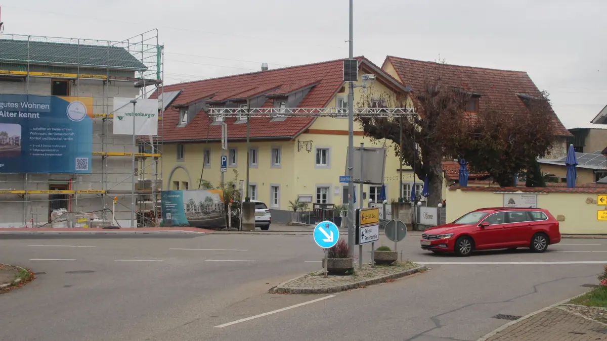Die Kreuzung Lörracher/Binzener/Wittlinger Straße in Rümmingen soll umgestaltet werden. Dort soll ein Kreisverkehr errichtet werden. Im Gemeinderat wurde die Vorplanung vorgestellt.