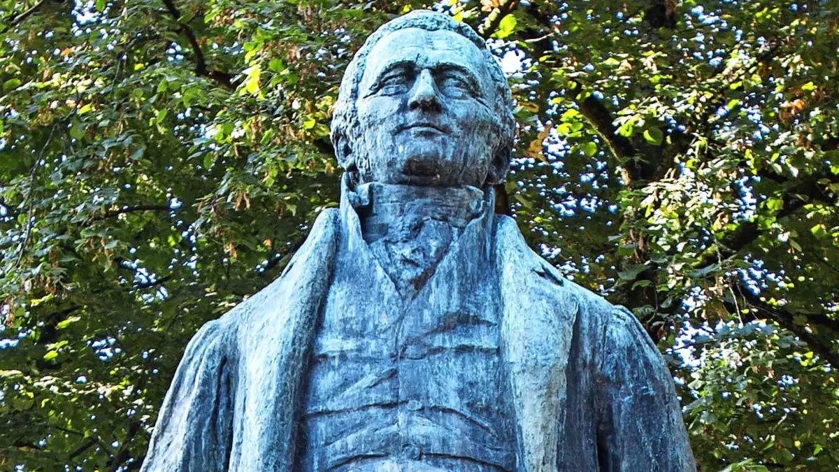 Johann Peter Hebel steht im Mittelpunkt.