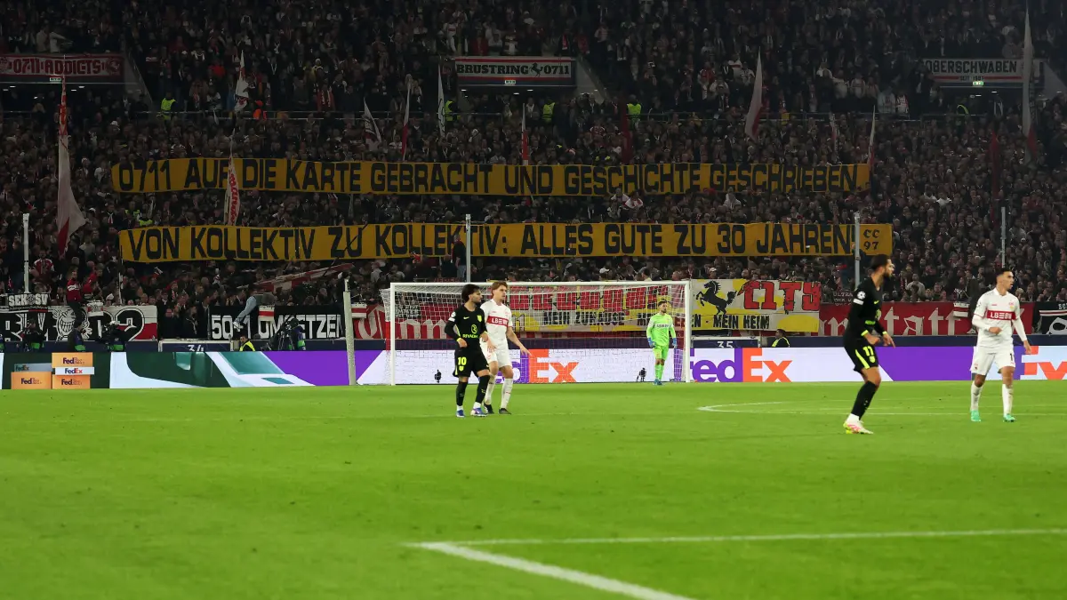Spruchband der Stuttgarter Ultras in Richtung des 0711 Kollektivs.