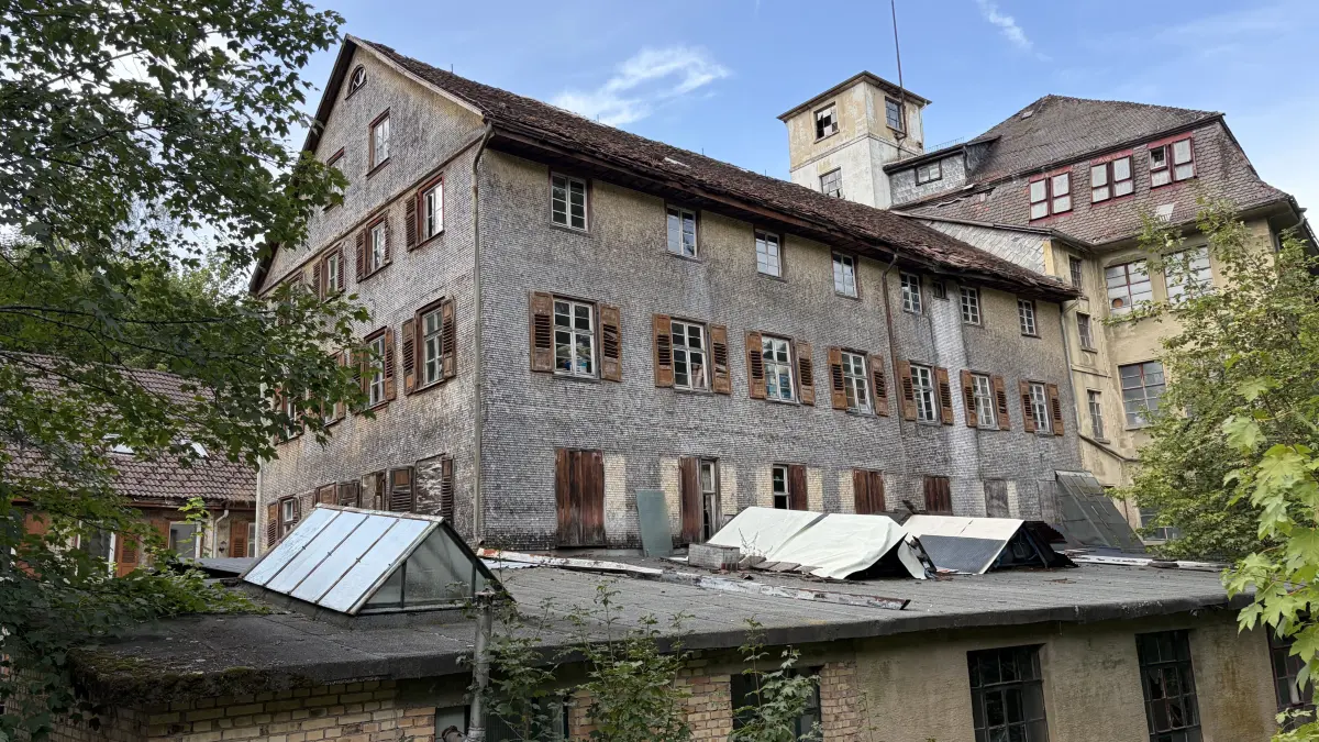 Die alte Tuchfabrik Hoyler befindet sich im Christophstal und soll zu einem Biergarten umgeabut werden.