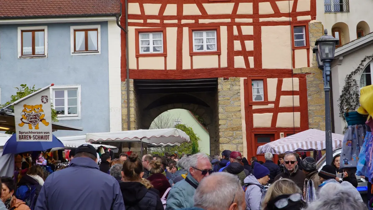 Immer viel los ist beim Schätzele-Markt.