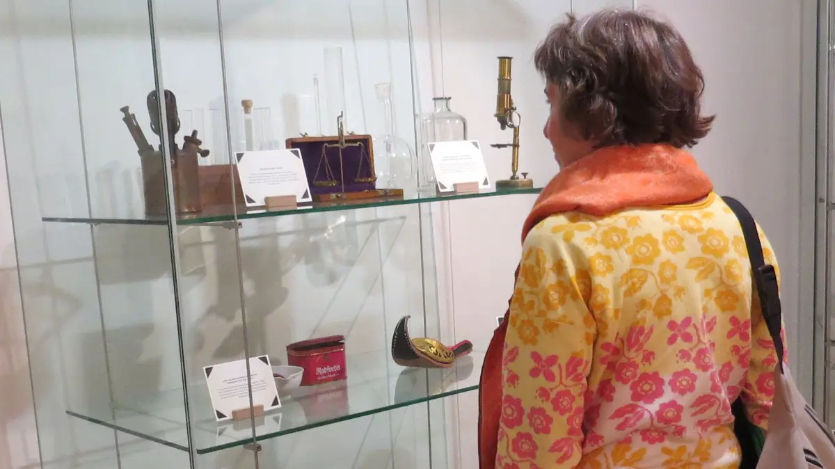 Ein Blick in die Ausstellung über den Meisterdetektiv Sherlock Holmes.