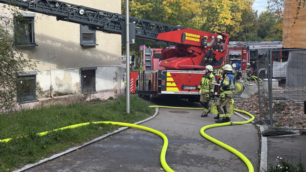 In einem unbewohnten Haus an der Runkellenstraße hat es am Freitag gebrannt.