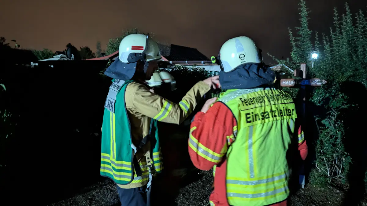Von der Gartenhütte konnte die Feuerwehr nichts retten.