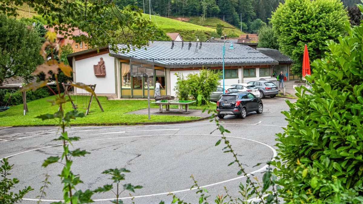 Der Beitrag für die Busfahrt zum Familienzentrum kann reduziert werden, wenn nur eine Tour in Anspruch genommen wird.