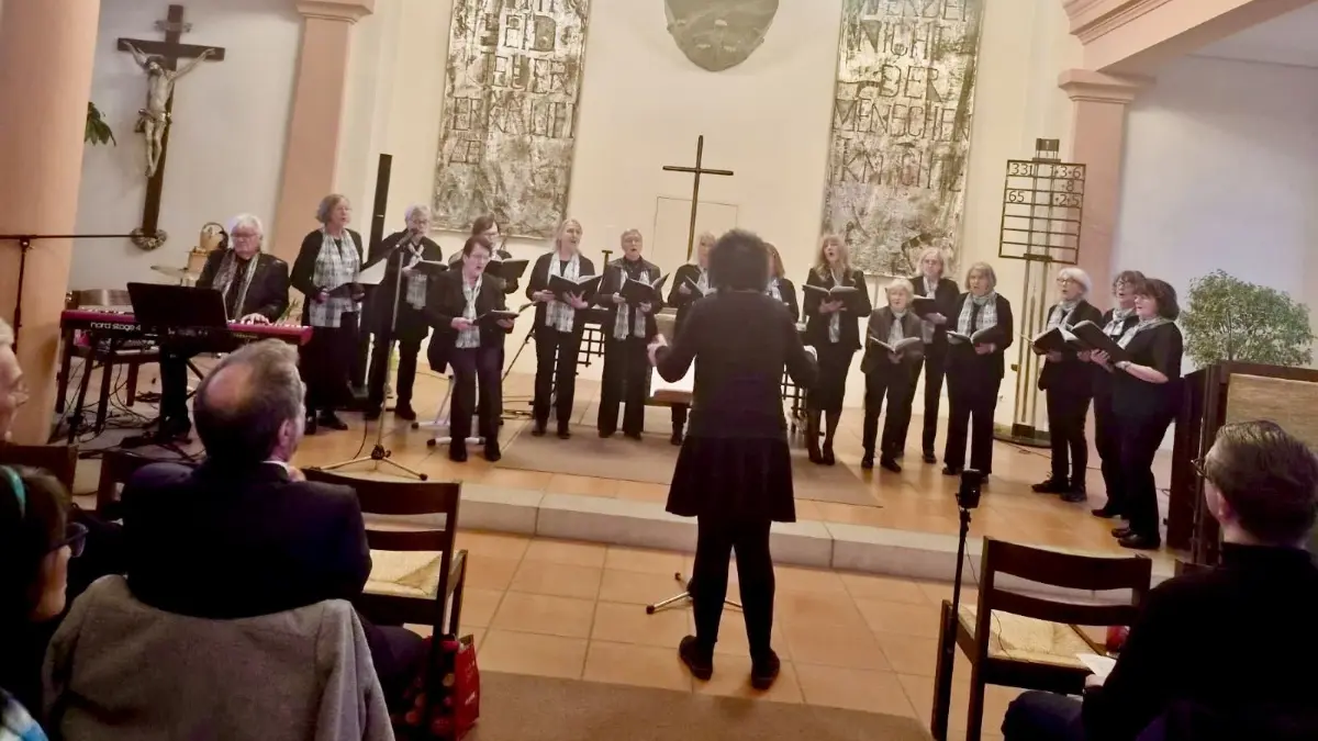 Der Frauenchor Binzen bot anlässlich seines 80. Geburtstags ein Konzert in der Laurentiuskirche.