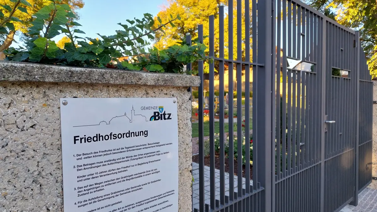 Der Gemeinderat hat die Gebührensatzung für den Friedhof in Bitz angepasst.