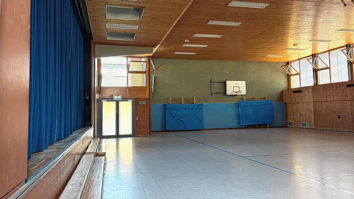 Die Turn- und Festhalle soll im kommenden Jahr abgerissen werden – eine logistische Herausforderung nicht nur für die Schule, sondern auch für alle Vereine, die die Halle nutzen.
