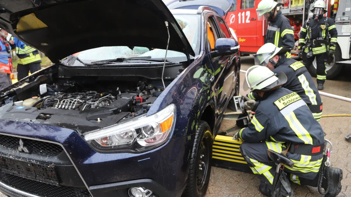Wie unverzichtbar die Feuerwehr ist, beweisen die Aktiven gemeinsam mit der Jugendabteilung stets bei der offiziellen Hauptübung.