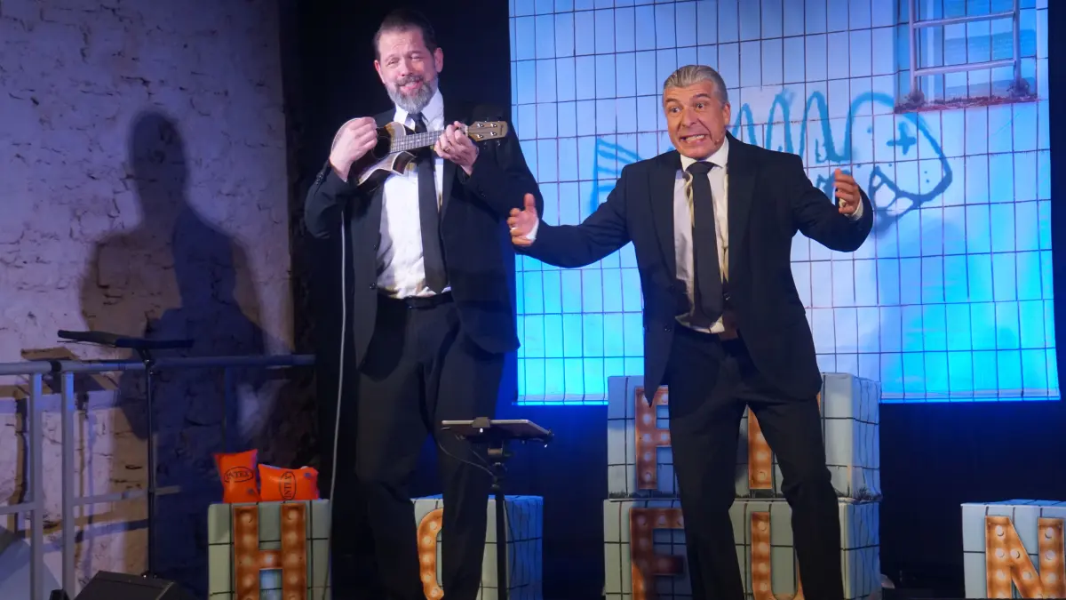 „Onkel Fisch“: Adrian Engels (links) und Markus Riedinger bei ihrem Auftritt in Dornstetten.