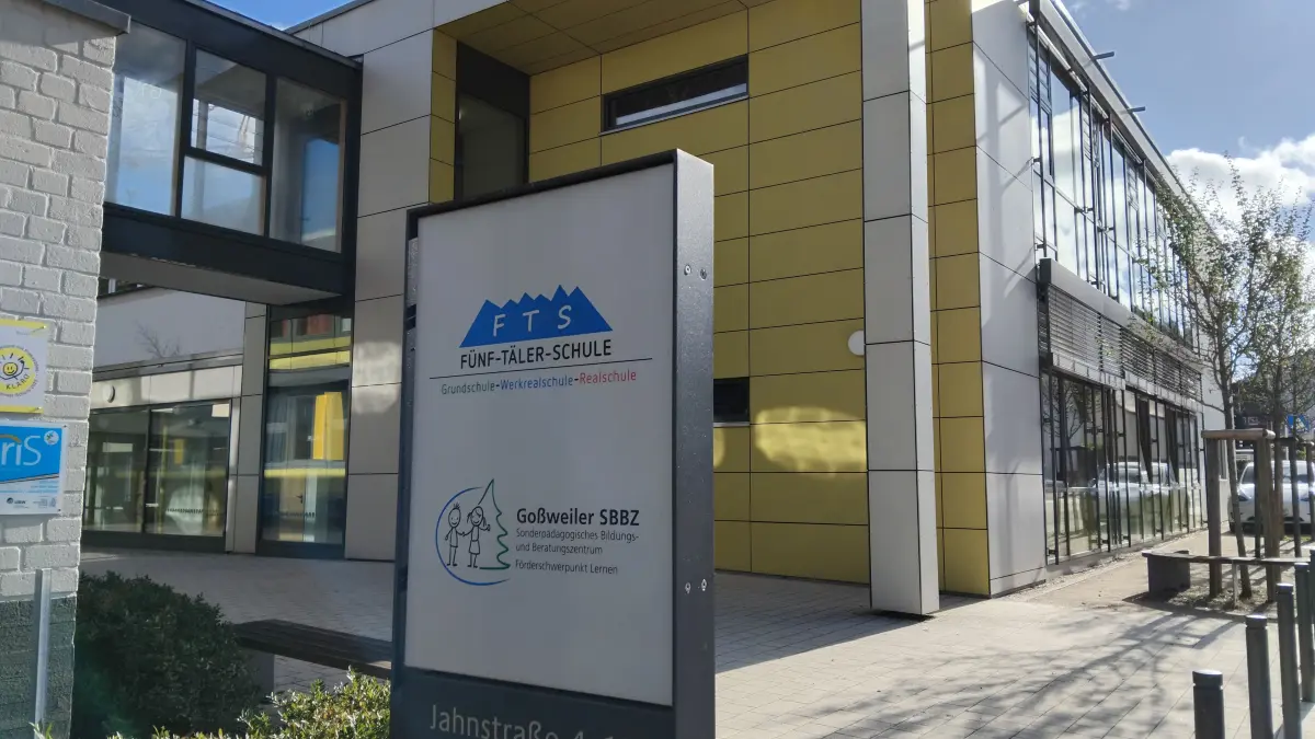 Am Goßweiler-SBBZ in Calmbach gibt es neuerdings Schulkindbetreuung. Die Stadt bad Wildbad und der Landkreis Calw arbeiten dabei eng zusammen.