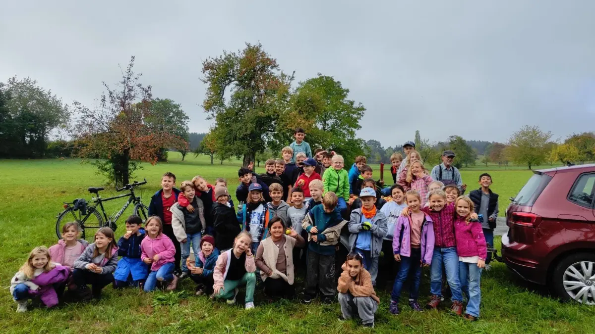 Die Schüler der Grundschule Vollmaringen