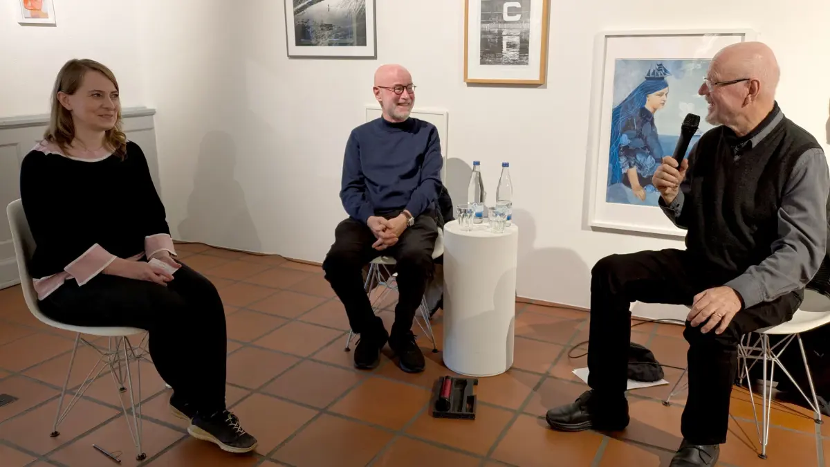 Finissage Kunstverein von links Elisabeth Schröder, Jürgen Armbrecht, Tonio Paßlick.