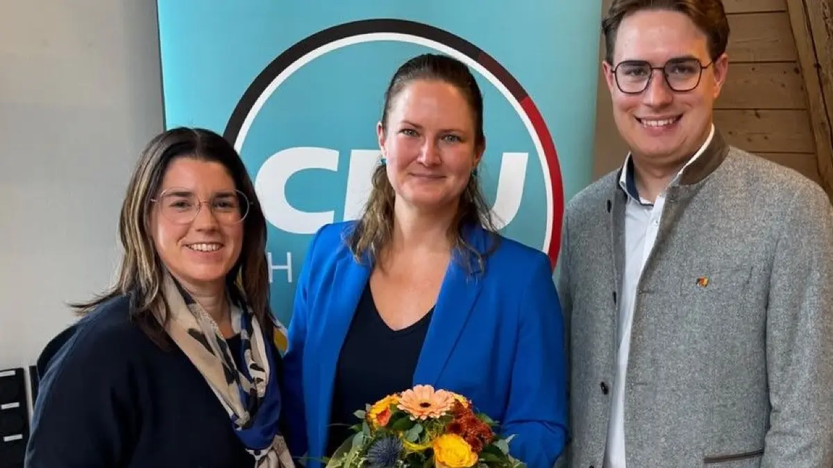 Bürgermeisterin Kerstin Brenner, Enzklösterles Bürgermeisterin Sabine Zenker und CDU-Fraktionschef Julian Däuble.