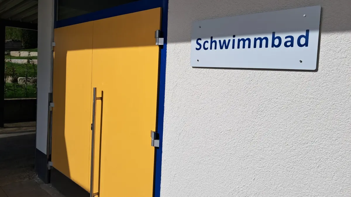 Das Schwimmbad bei der Empfinger Schule ist gut ausgelastet.