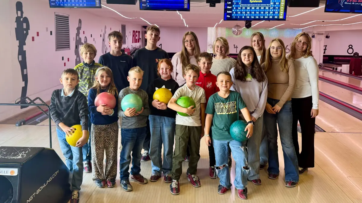 ie Jungmusiker des Musikvereins Empfingen verbrachten einen gemeinsamen Nachmittag auf der Bowlingbahn in Horb.