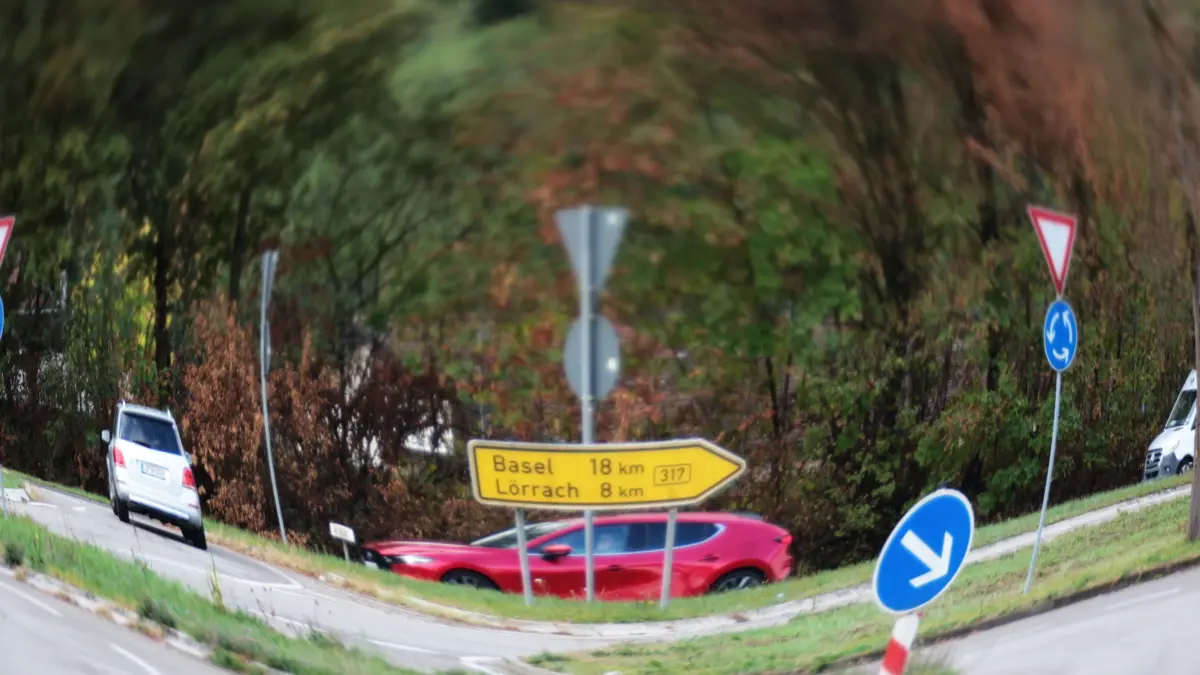 Der B 317-Kreisel in Steinen wird vor allem in Stoßzeiten zum Nadelöhr.