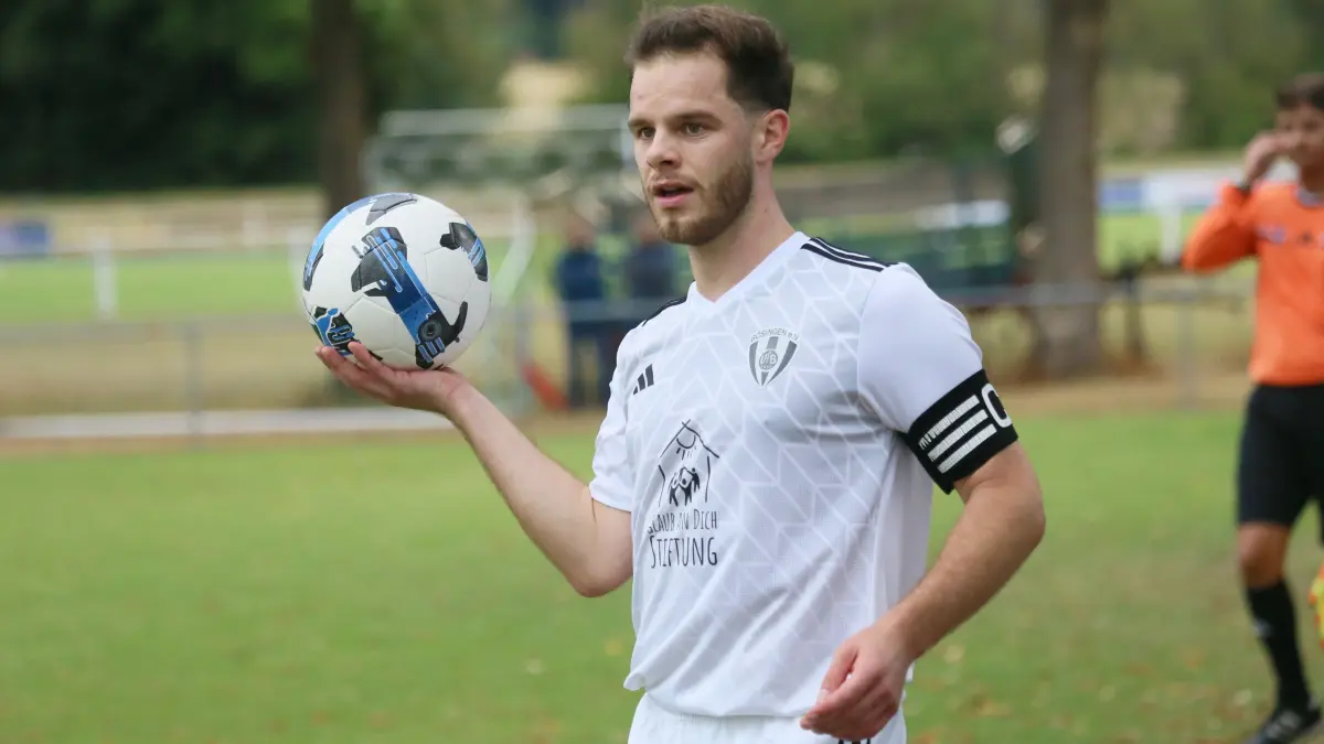 Nur nicht verlieren, lautet die Devise von Jannik Botzenhart und dem VfB Bösingen für das Gastspiel beim Tabellenletzten VfR Sulz.