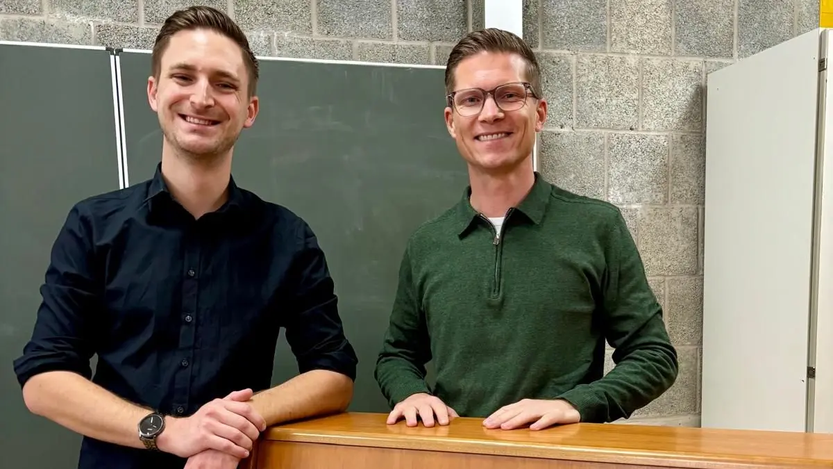 Adrian Schaub (links) und Stefan Kiefer starten eine Spendenkampagne für einen Flügel.