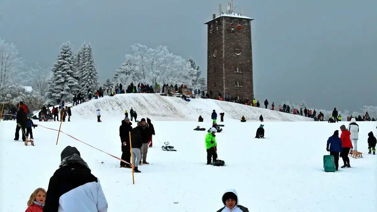 In Dobel laufen die Vorbereitungen auf den Winter. (Archivfoto)