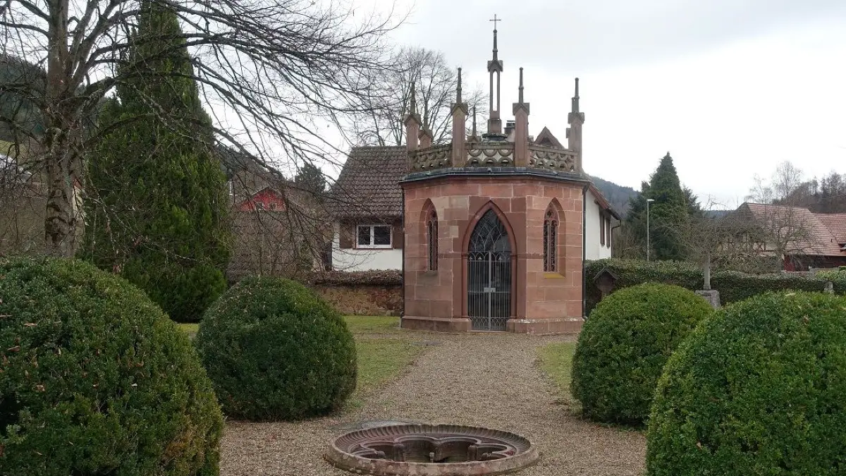 Das Lichterfest findet in und an der Kapelle am Alten Friedhof statt.