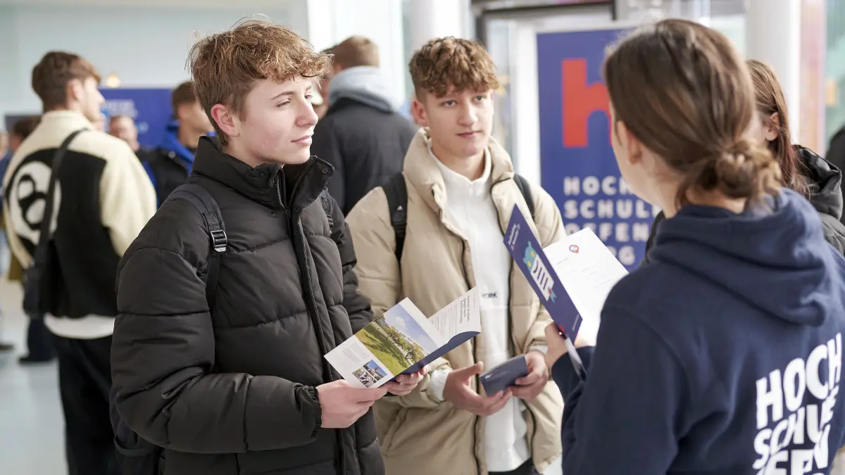 Schüler können sich am 18. November bei der Hochschule über Studienmöglichkeiten informieren.