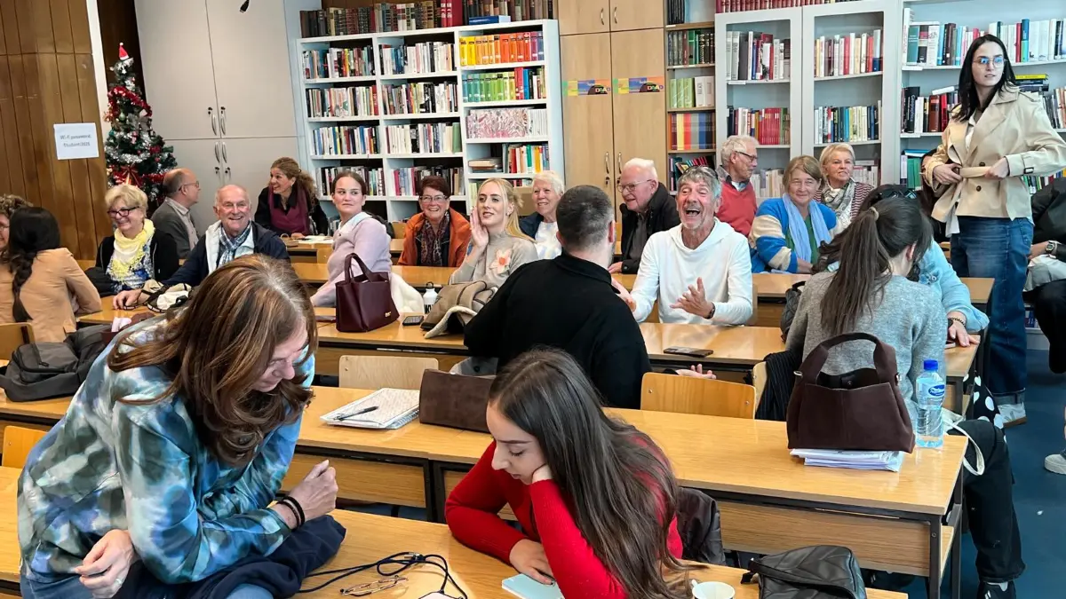 Mit den montenegrinischen Deutschstudenten entwickelten sich interessante Gespräche.