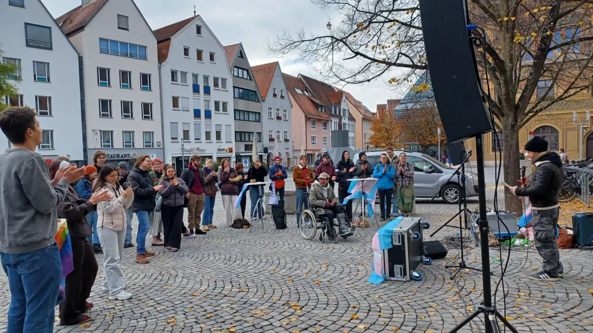 Demonstration für Rechte von Transpersonen in Ulm